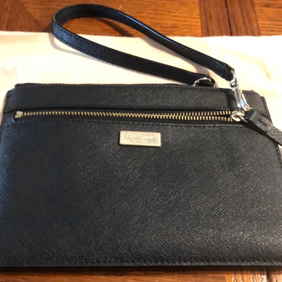 kate spade Handbags - Kate Spade wristlet